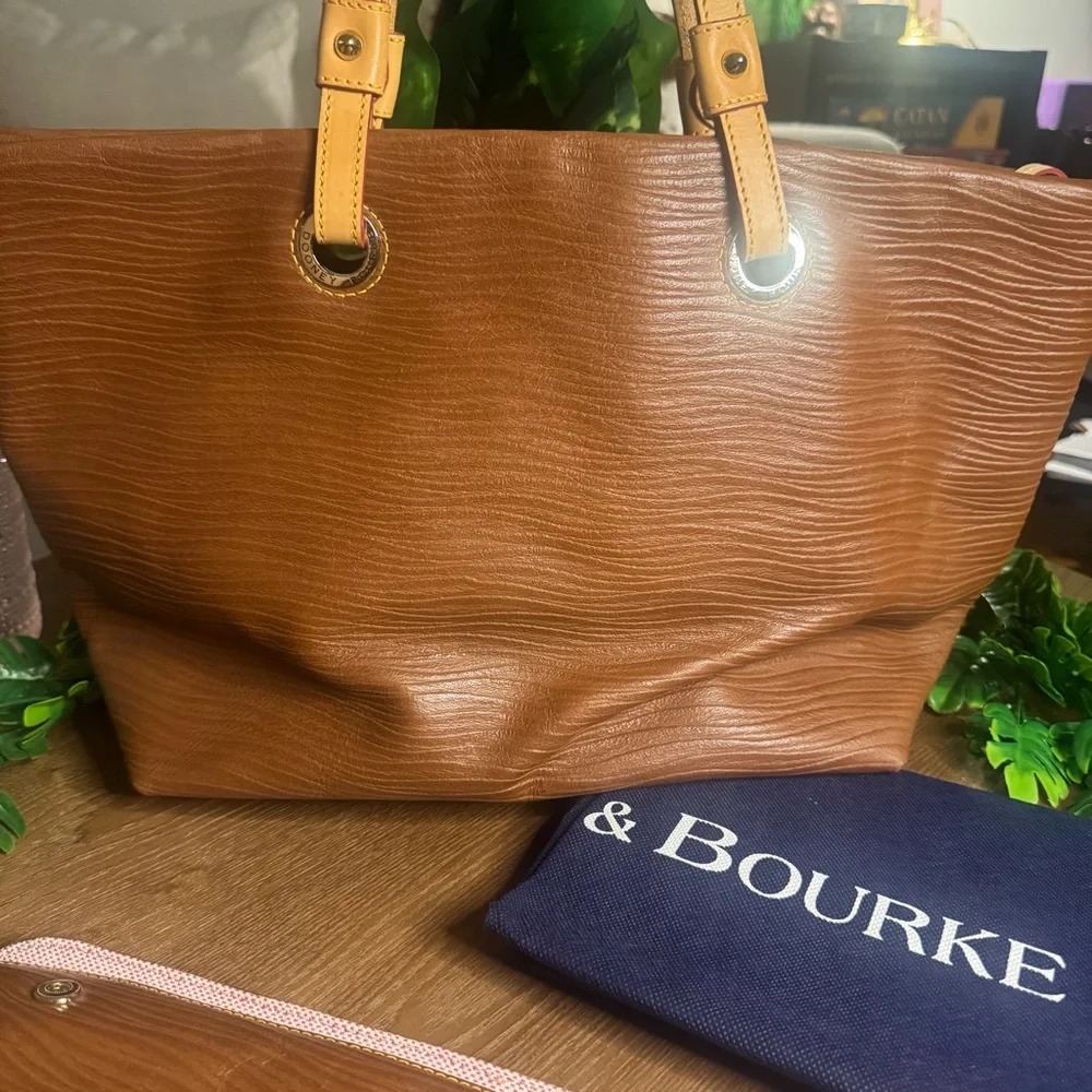 Dooney & Bourke Large Brown Leather Shopper Tote Shoulder Bag - Picture 4 of 11
